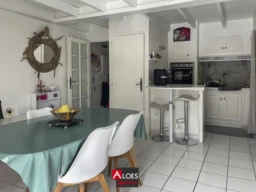 Maison Aigues-Mortes intra-muros