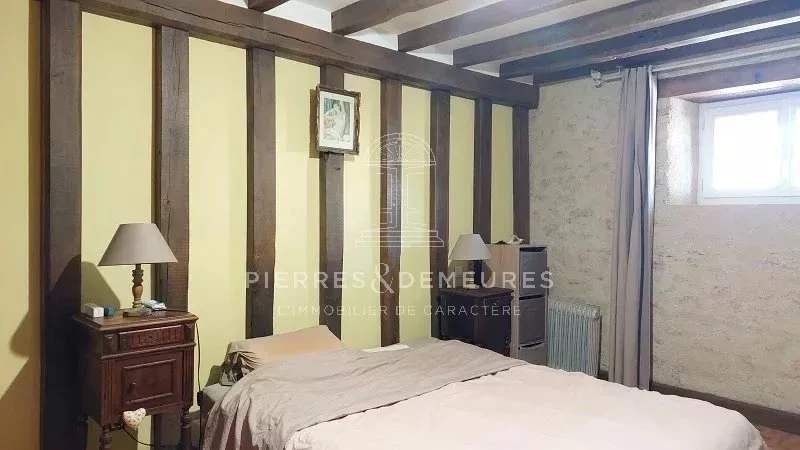 FERMETTE - VIVRE A LA CAMPAGNE - MAISON A VENDRE A MONTIPOURET - GRANGE RENOVEE - MAISON DE CAMPAGNE - PIERRE - POUTRES APPARENTES - BIEN ATYPIQUE - GITE - CHAMBRES D'HOTES -