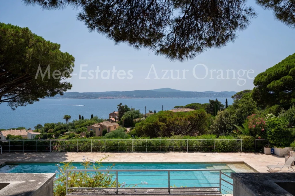 Villa modernist André Barbier-Bouvet Sainte Maxime Golfe de StTropez vue mer panoramique