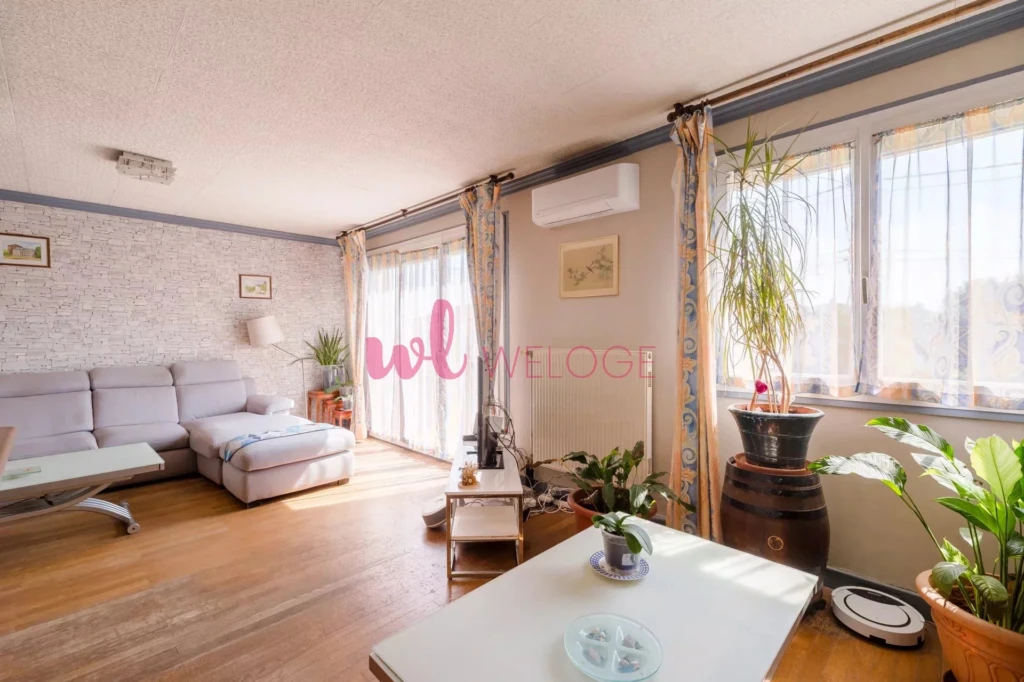 Florian Maguin France Meyzieu Sandra Bruhat We Loge immobilier photo photographe professionnel