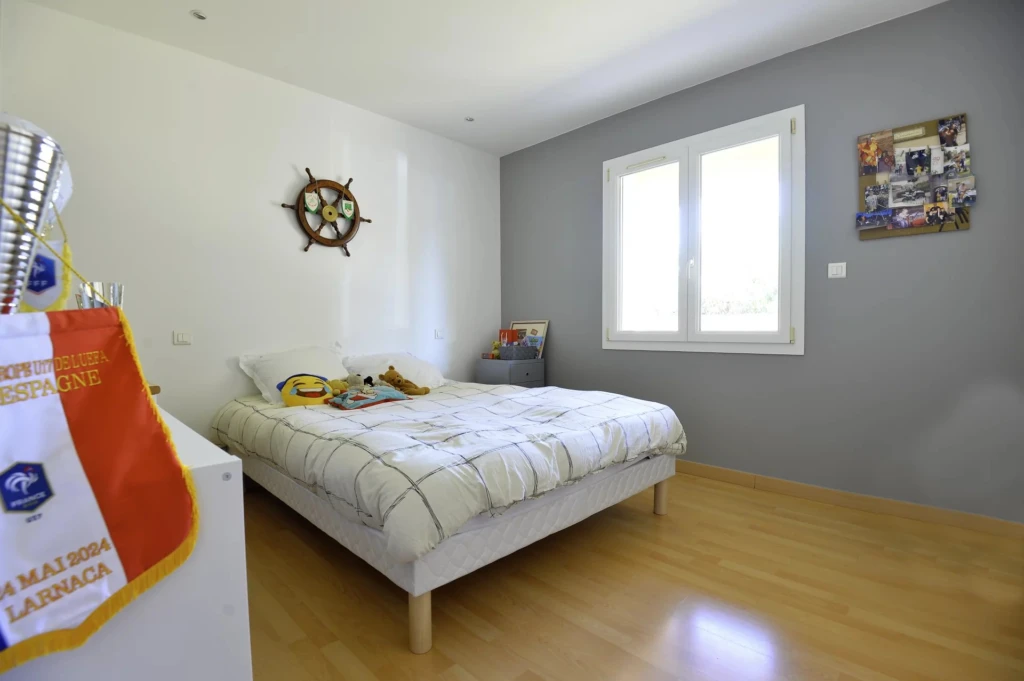 France. SAGL, Reportage photo vente maison LOUER.
FNG