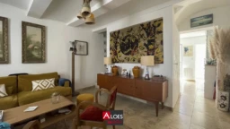 Maison Aigues-Mortes intra-muros avec patio
