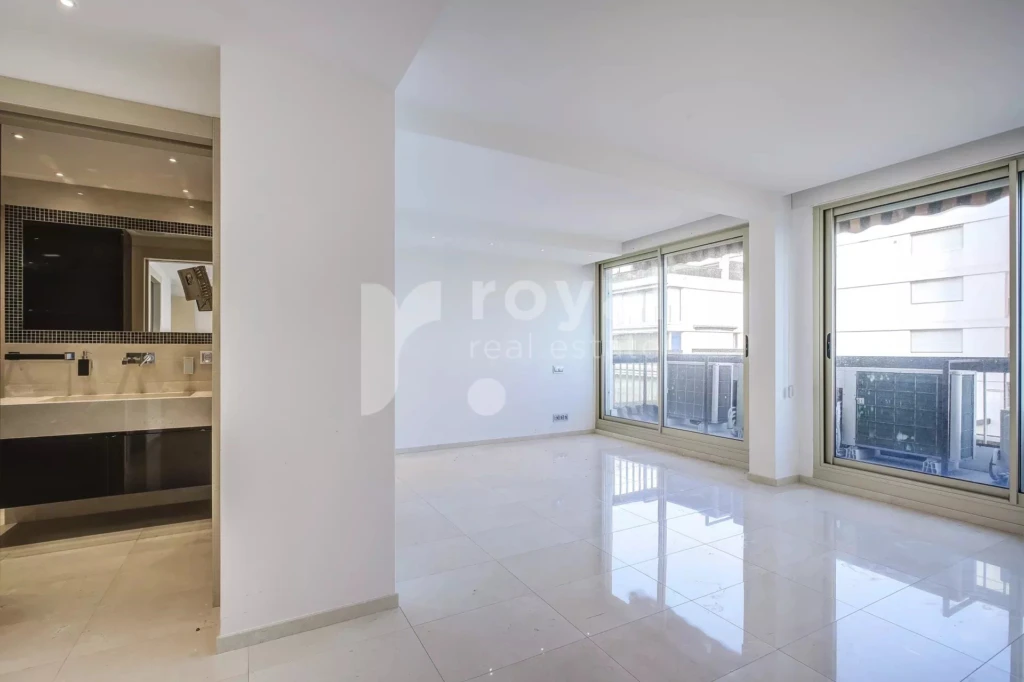 Suite raffinée dans appartement de luxe pieds dans l’eau