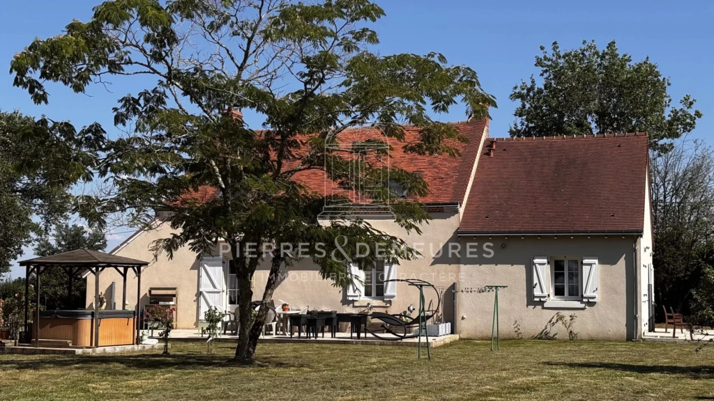 LONGERE RENOVEE - FERMETTE RENOVEE - RESIDENCE SECONDAIRE - MAISON AVEC JARDIN - CHAMBRES D'HOTES - CREATION GITE -