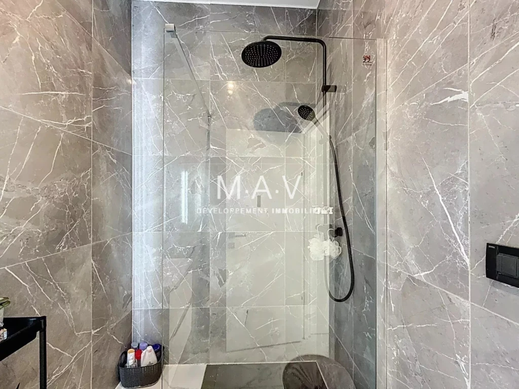 Salle de douche