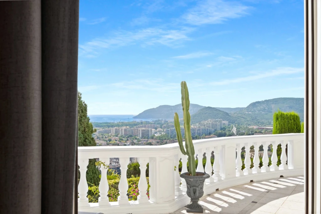 Aerial 360 Antibes Cannes Cote d'Azur Drone French Riviera Monaco Nice Photographe Immobilier Real Estate Photographer Saint Tropez South Of France Stombergas VR Video