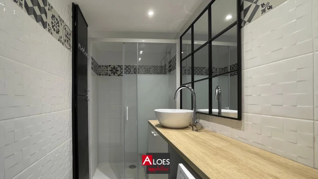 Maison Aigues-Mortes avec chambre de plain-pied, parking