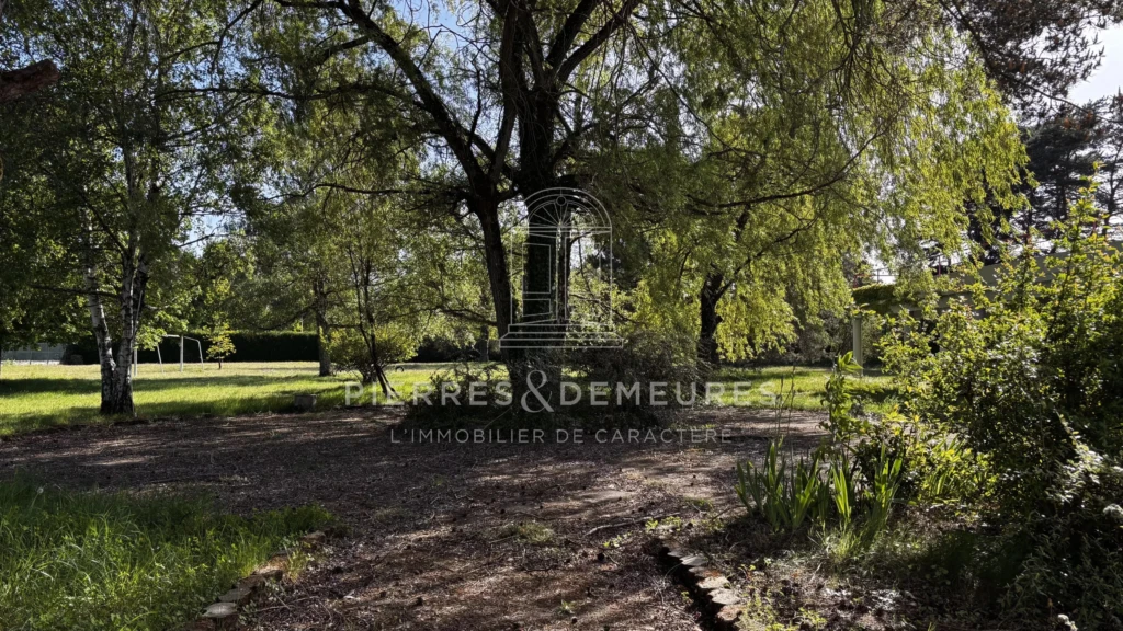 CAMPING A VENDRE - PARC DE LOISIRS - SITE TOURISTIQUE A VENDRE - DOMAINE DE RECEPTION - LIEU DE RESSOURCEMENT - CAMPUS NATURE - VILLAGE D'ACCUEIL - RESTAURANT - PROJET EVENEMENTIEL -
