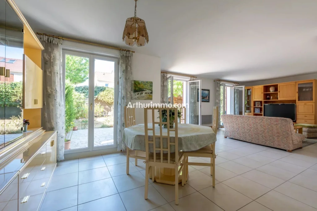 black umbrella production