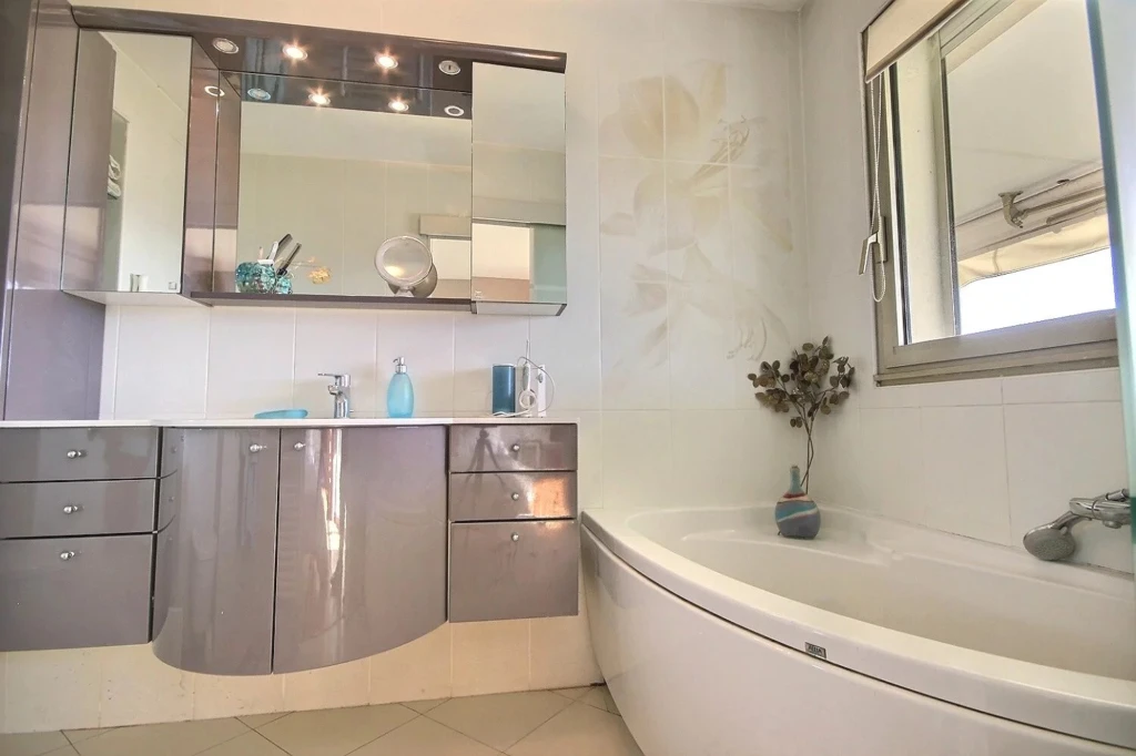 Appartement d’exception avec vue mer panoramique Le Cannet Résidentiel