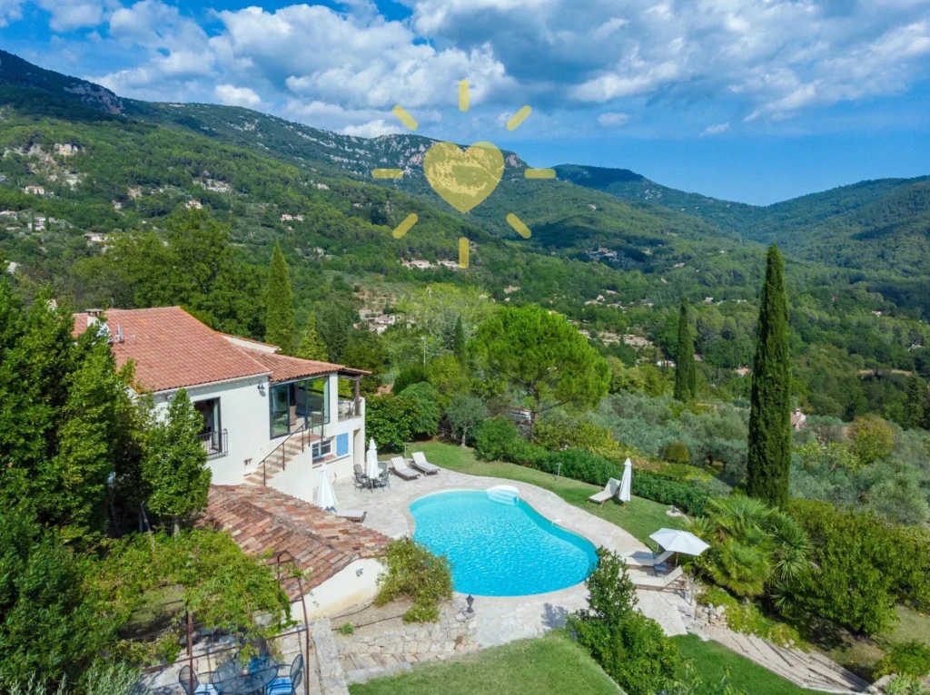 Aerial 360 Antibes Cannes Cote d'Azur Drone French Riviera Monaco Nice Photographe Immobilier Real Estate Photographer Saint Tropez South Of France Stombergas VR Video