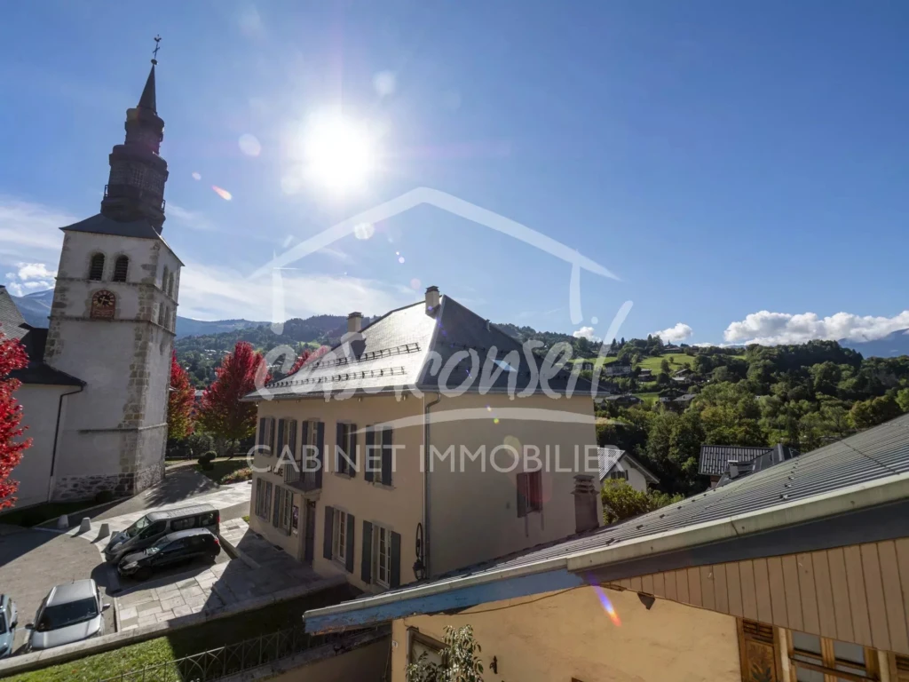 La vue sur le clocher et le musée