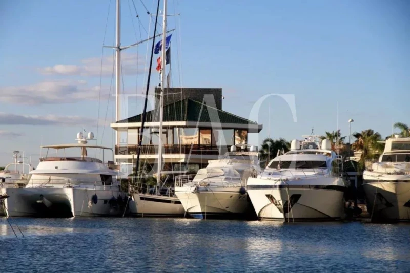 photos destination golfe juan, capitainerie, encre