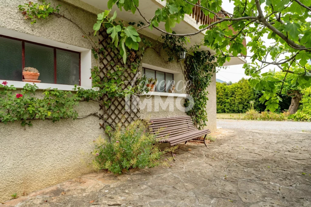 20 allee des tourterelles l'agence immo maison sevrier à renover