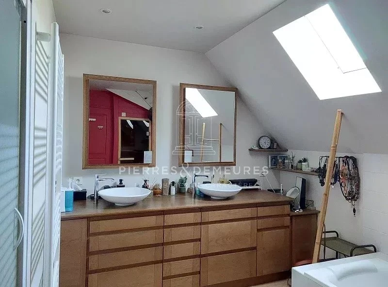 MAISON A VENDRE A ARDENTES - LONGERE - VERANDA - MAISON AVEC JARDIN - MAISON AVEC GARAGE - BIEN DE CHARME - POUTRES APPARENTES - TOMETTE - MAISON DE FAMILLE - SALLE DE BAIN AVEC SAUNA -