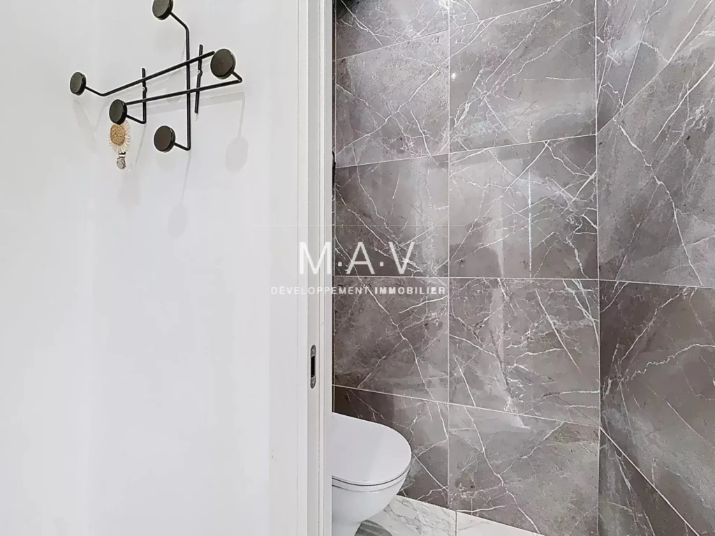 Toilettes séparés