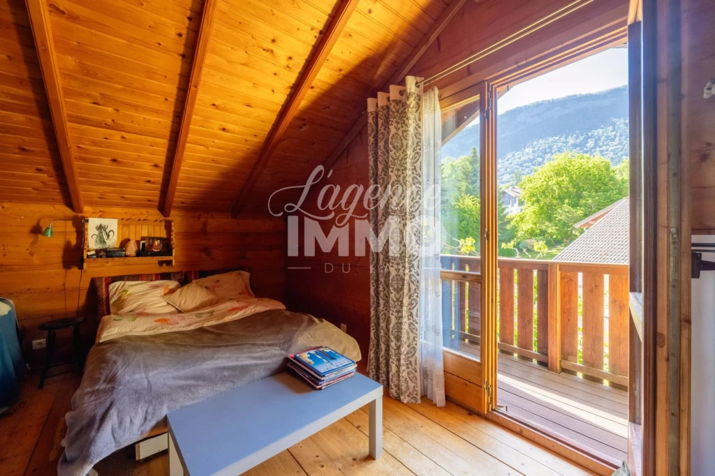 448 chemin du buloz chalet l'agence immo st jorioz vue lac