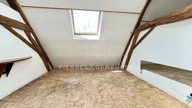 FERMETTE - VIVRE A LA CAMPAGNE - MAISON A VENDRE A MONTIPOURET - GRANGE RENOVEE - MAISON DE CAMPAGNE - PIERRE - POUTRES APPARENTES - SEJOUR CATHEDRAL - MEZZANINE - BIEN ATYPIQUE