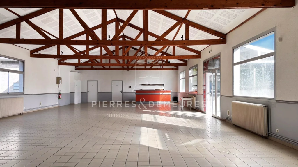 CAMPING A VENDRE - PARC DE LOISIRS - SITE TOURISTIQUE A VENDRE - DOMAINE DE RECEPTION - SALLE DE RECEPTION - CAMPUS NATURE - VILLAGE D'ACCUEIL - RESTAURANT - PROJET EVENEMENTIEL -