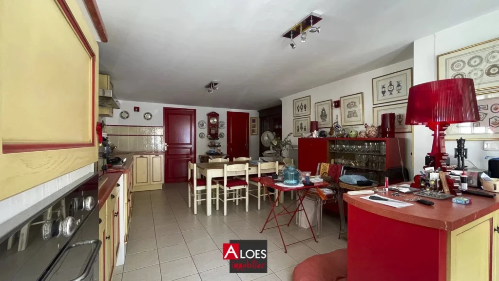 Maison Aigues-Mortes intra-muros