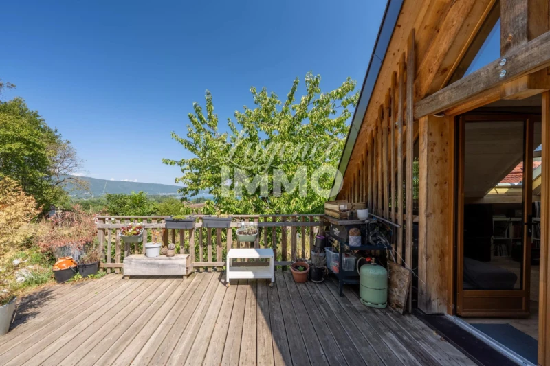 560 rte d'entrevernes appart duingt l'agence immo vue lac à renover