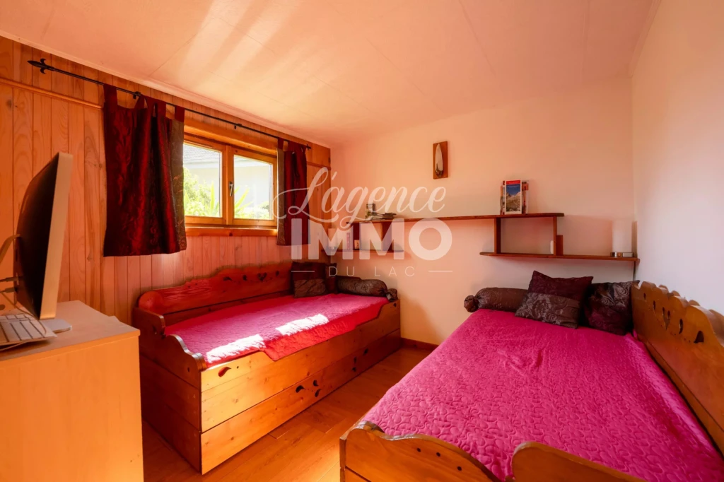 448 chemin du buloz chalet l'agence immo st jorioz vue lac