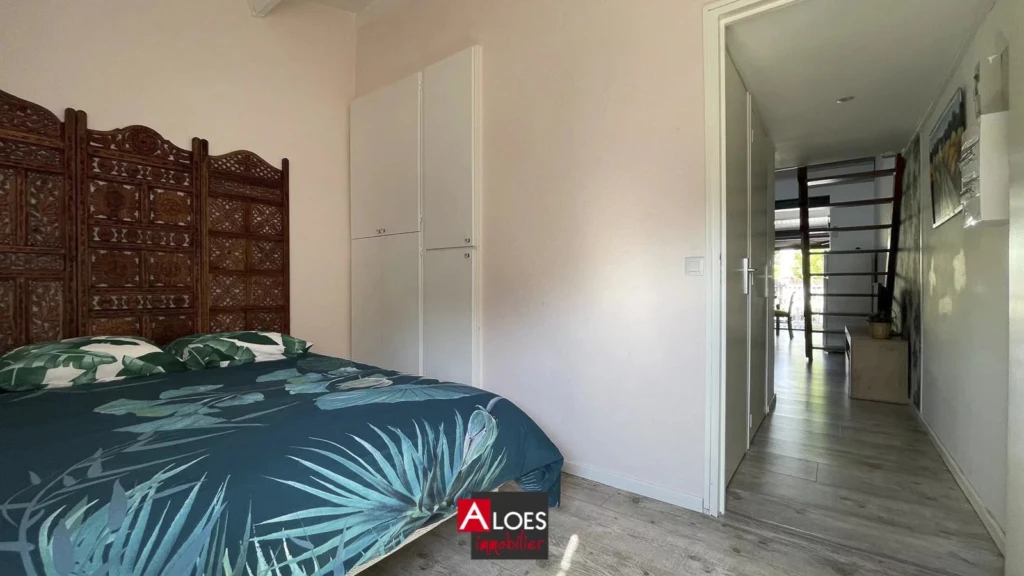 Maison Aigues-Mortes avec chambre de plain-pied, parking