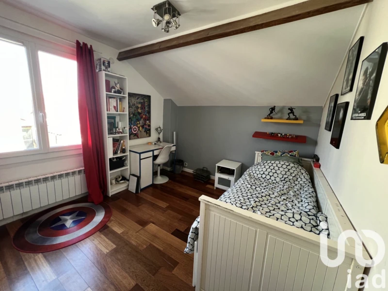 Photo 10
