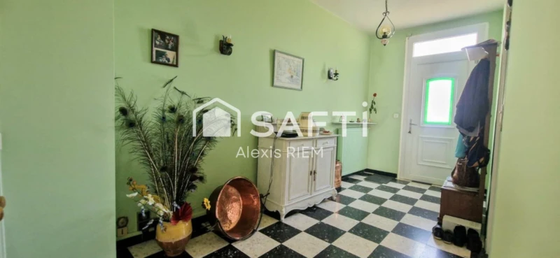 Photo 8
