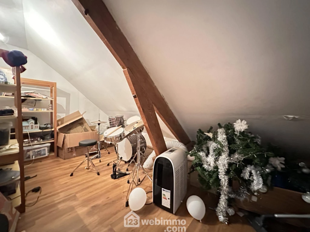 Photo 28