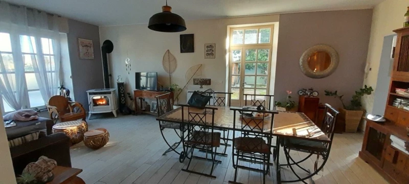 Photo 3