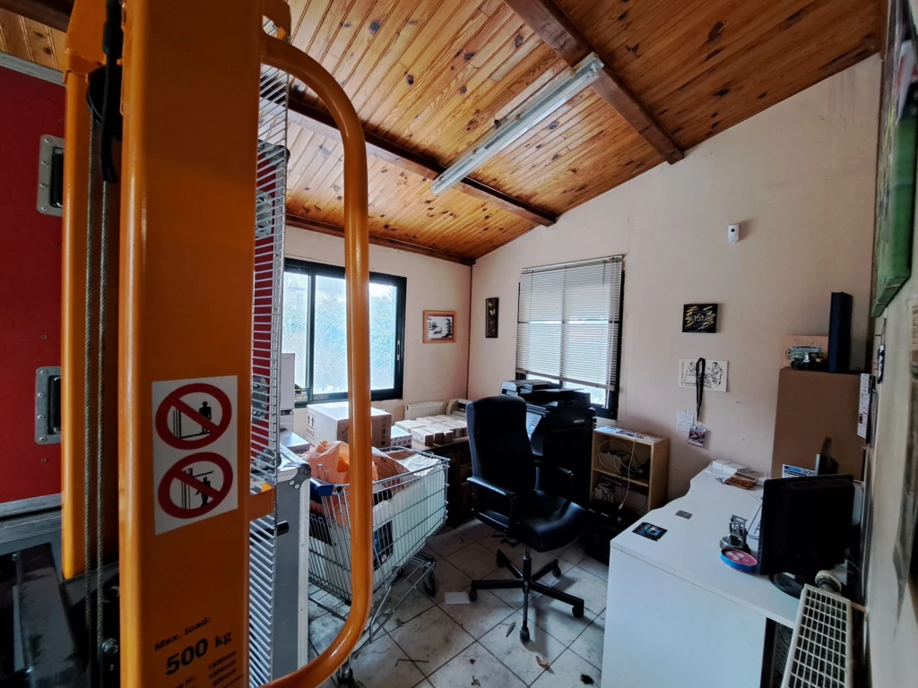 Photo 9