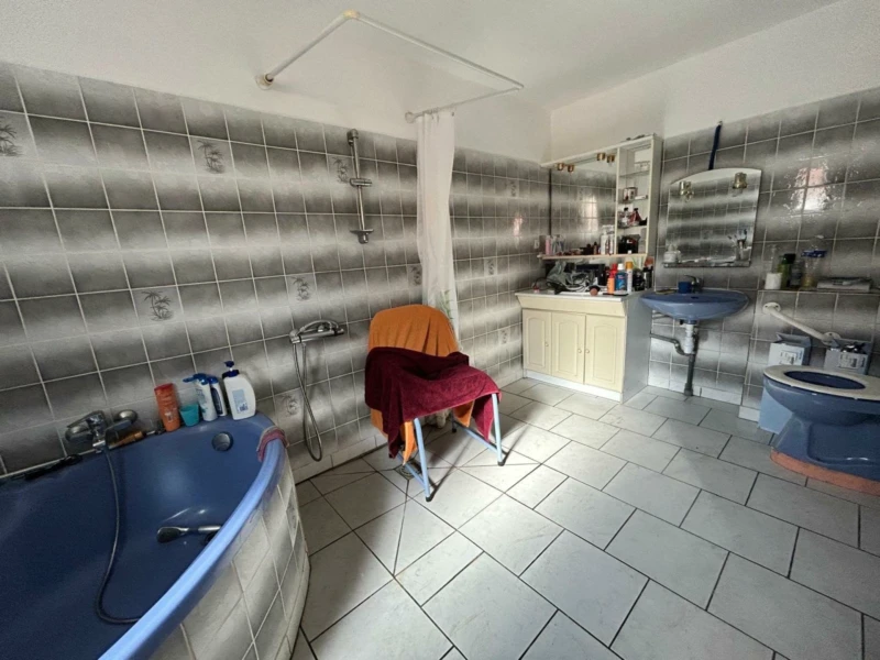 Photo 12