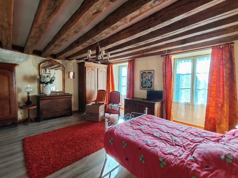 Photo 10