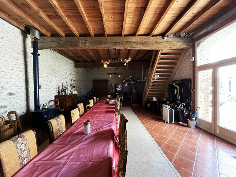 Photo 8