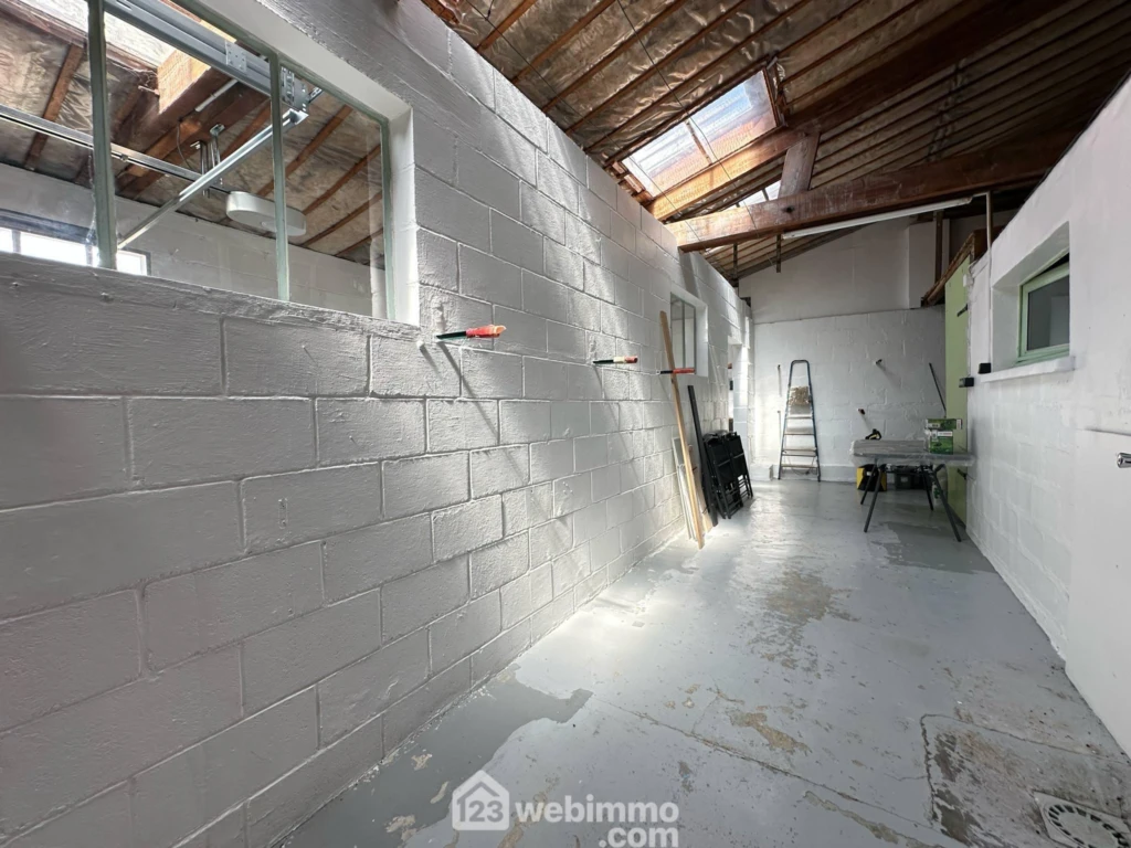 Photo 18