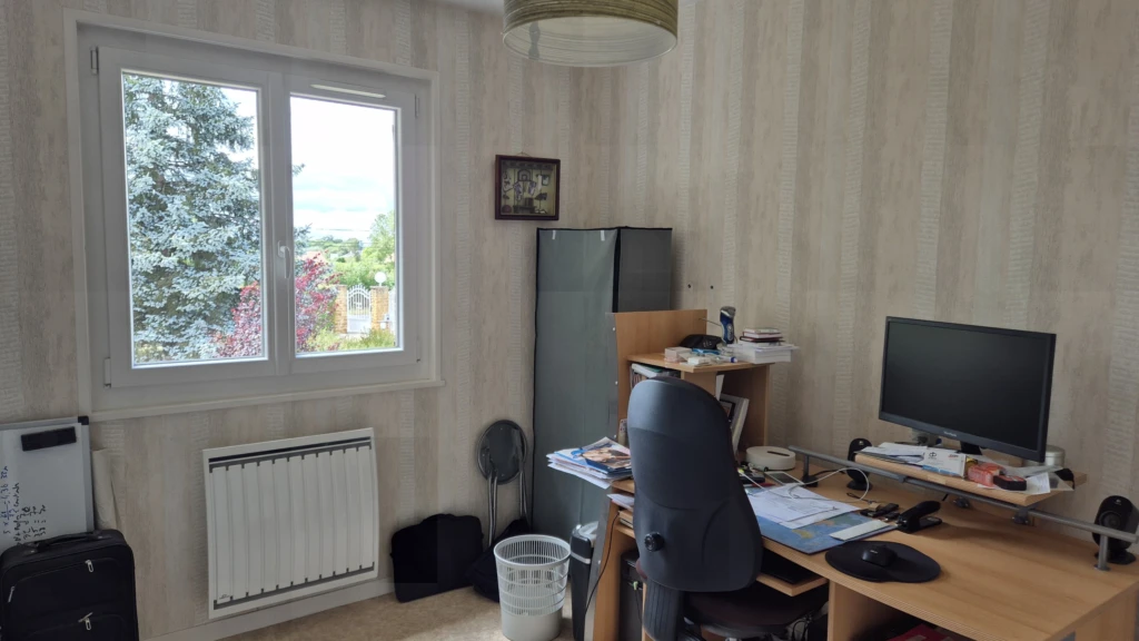 Photo 28