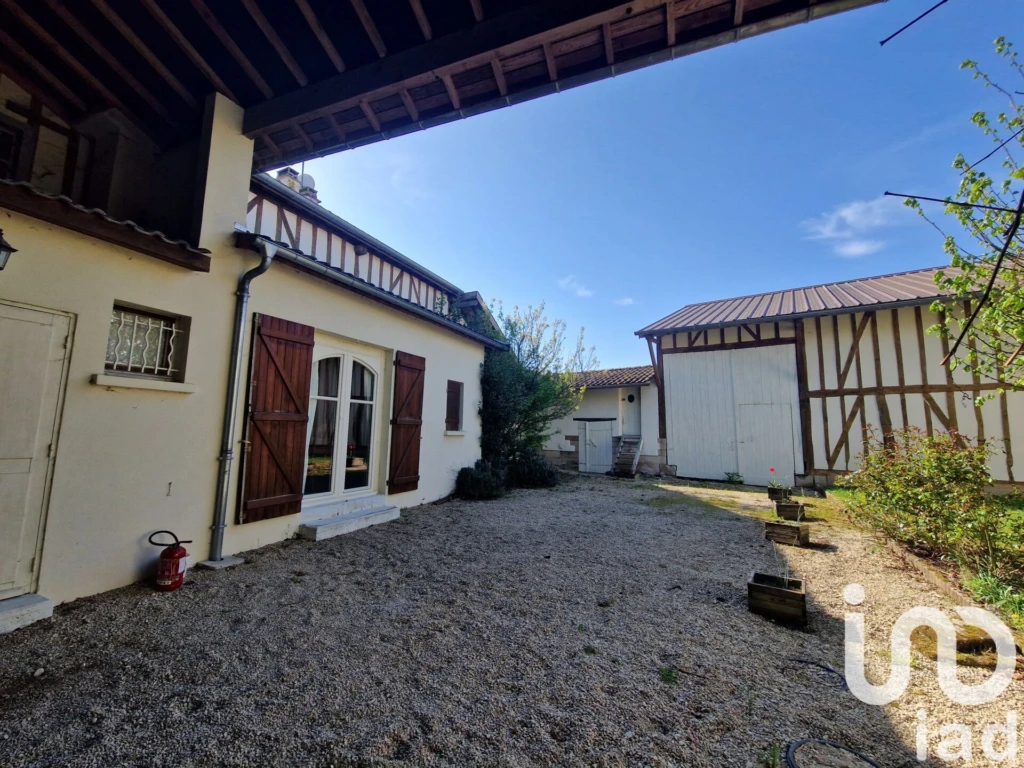 Photo 19