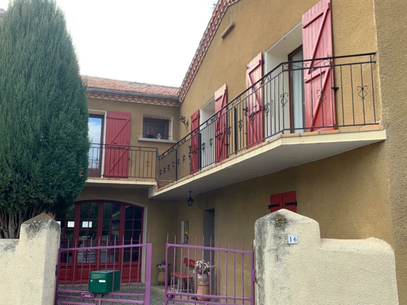 Photo 2