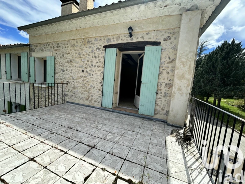 Photo 6