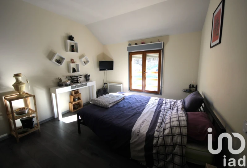 Photo 12