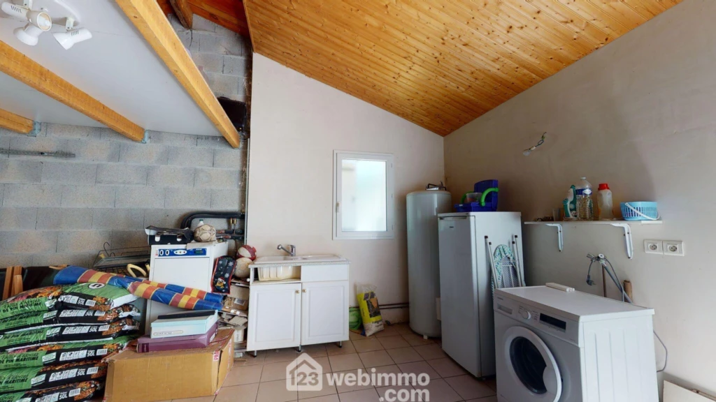 Photo 19