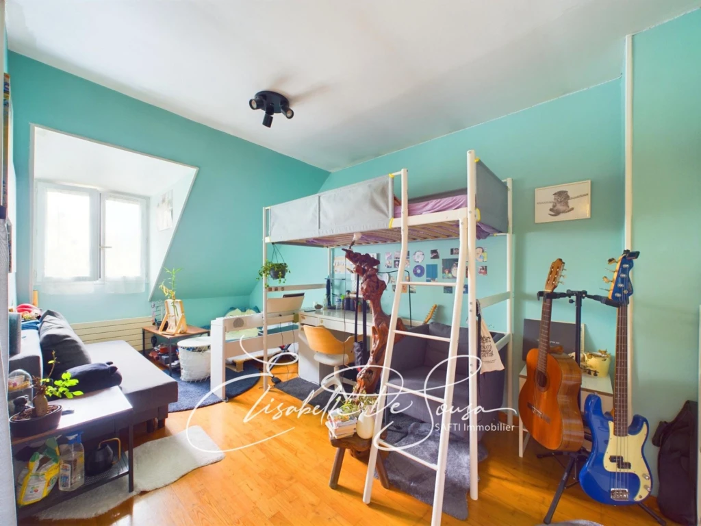 Photo 11