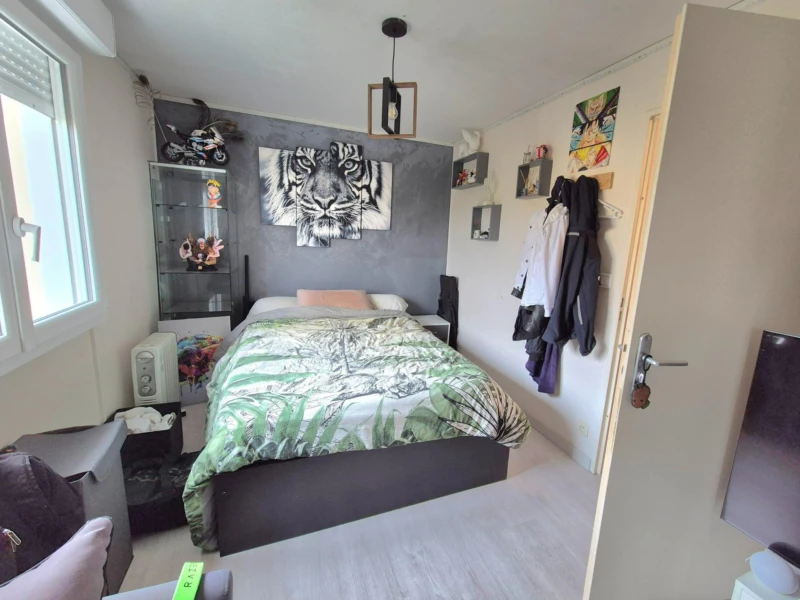 Photo 9