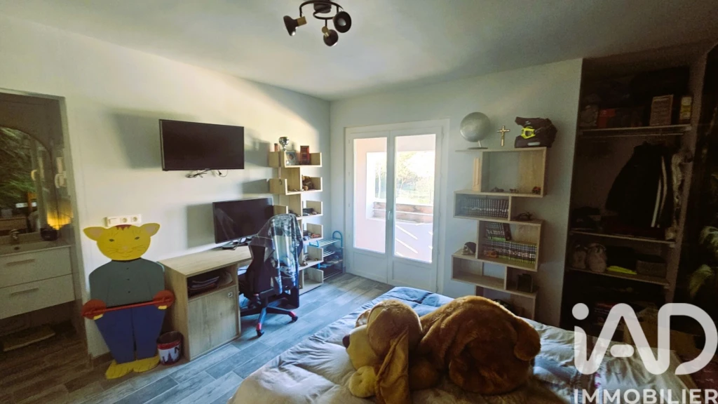 Photo 13