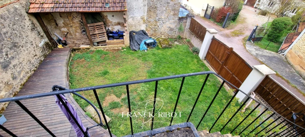 Photo 12