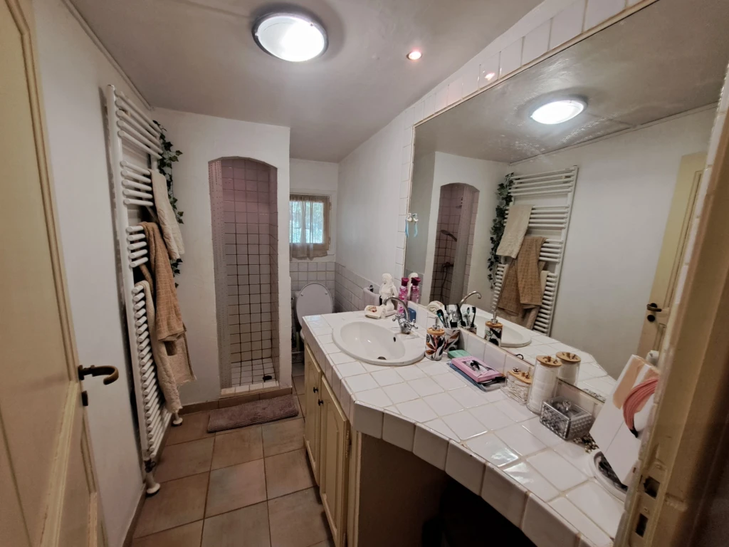 Photo 20