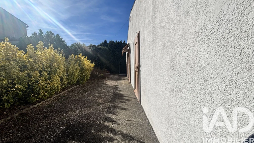 Photo 20