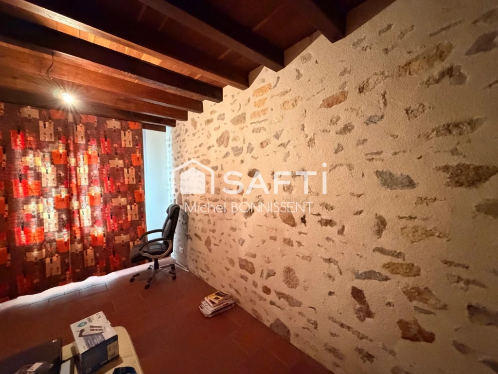 Photo 18