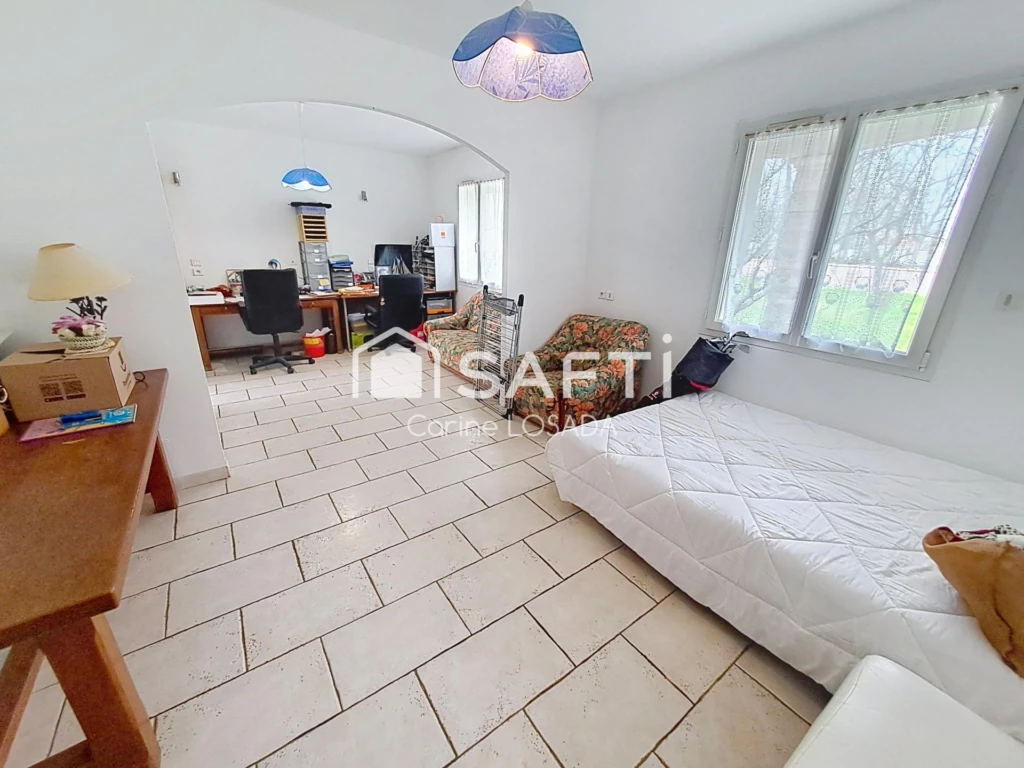 Photo 6